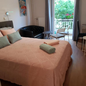 Martelaou Studio 24h to airport